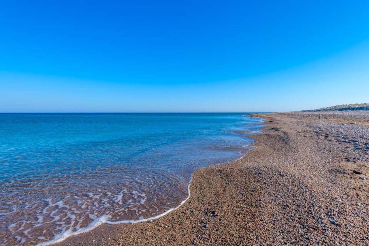 Seashore Beachfront Villa Lakhania Exteriér fotografie