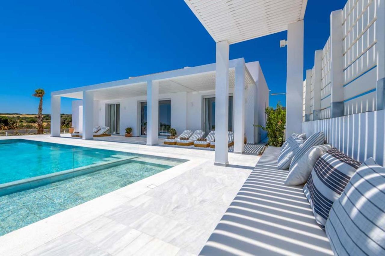Seashore Beachfront Villa Lakhania Exteriér fotografie