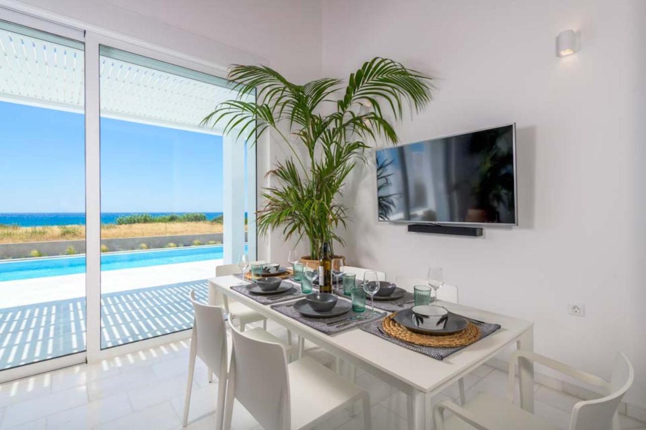 Seashore Beachfront Villa Lakhania Exteriér fotografie