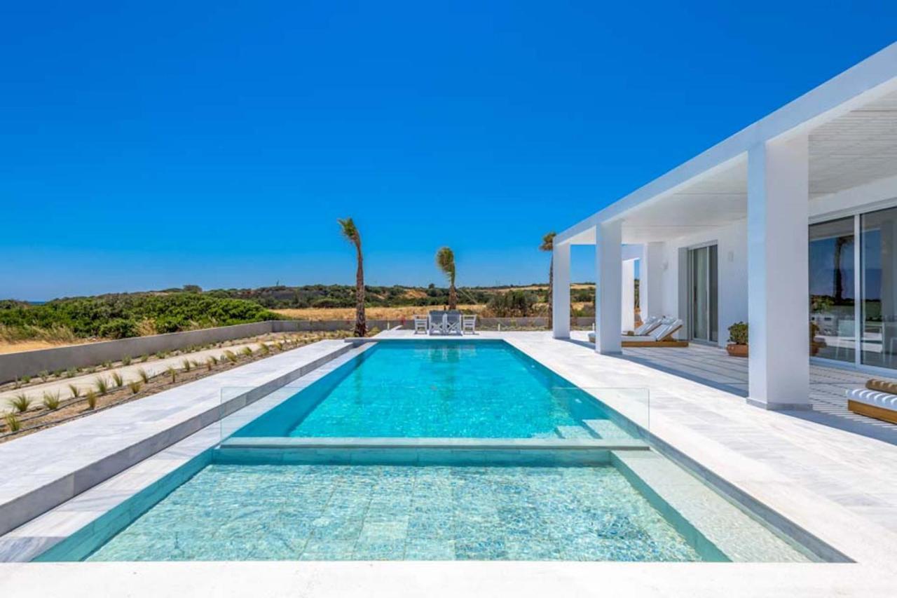 Seashore Beachfront Villa Lakhania Exteriér fotografie