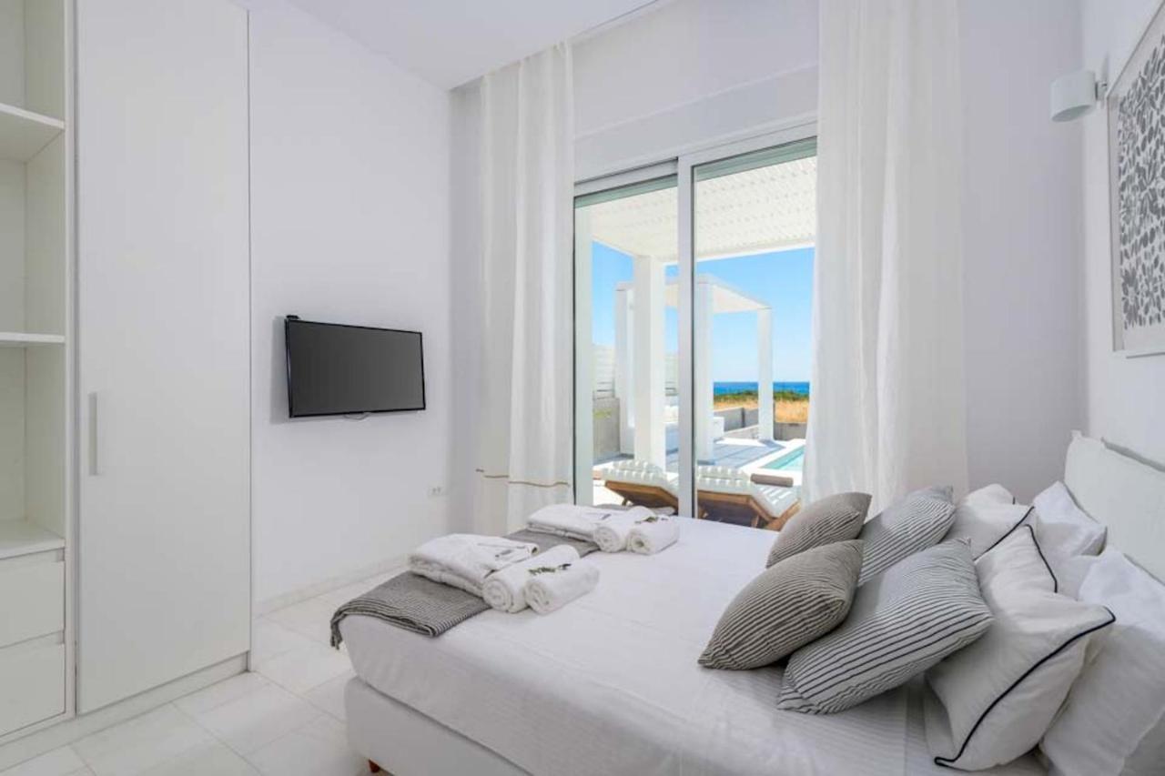 Seashore Beachfront Villa Lakhania Exteriér fotografie